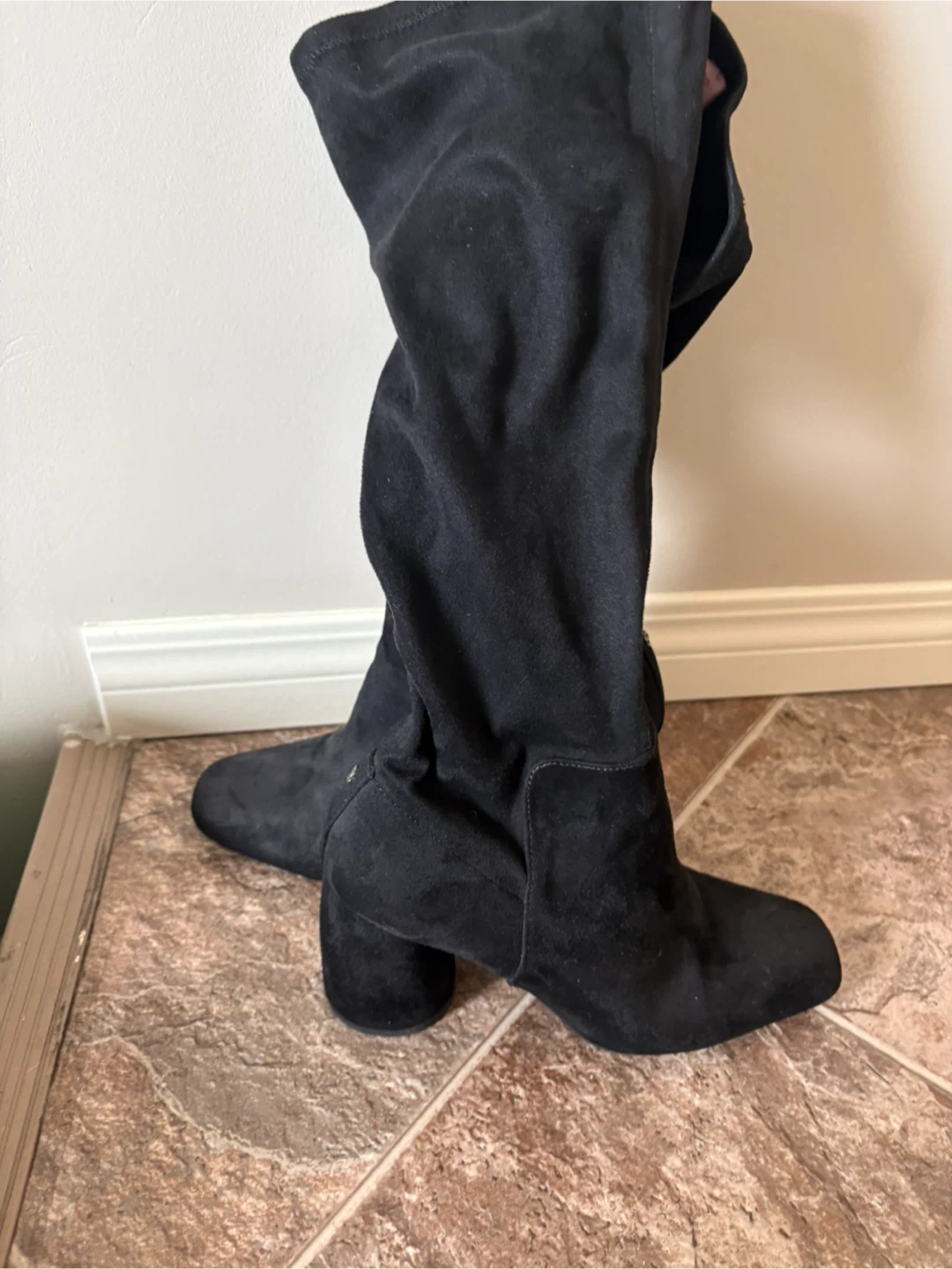 Black Suede Block Heel Boots - photo 3
