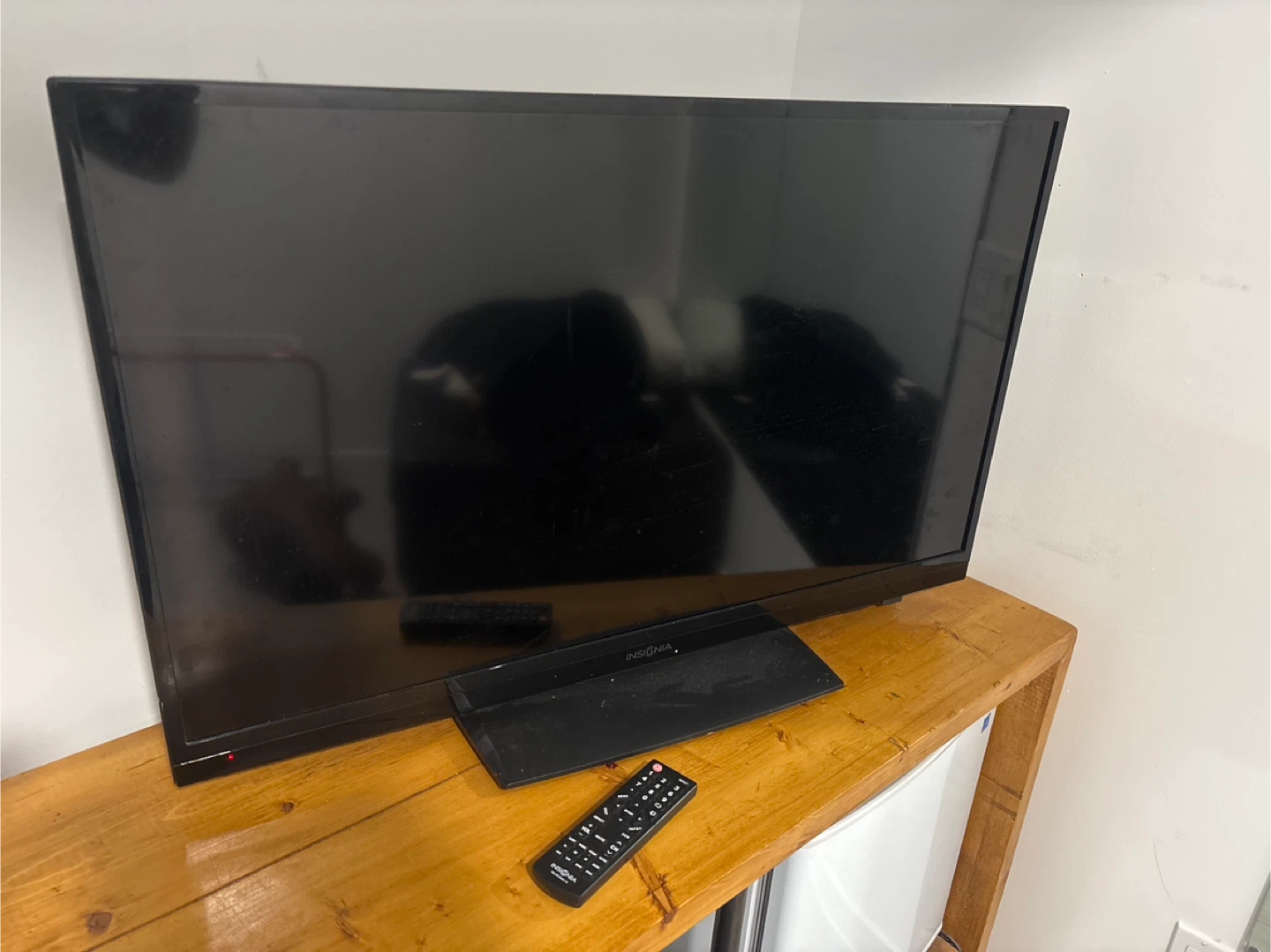 Insignia 32 inch TV