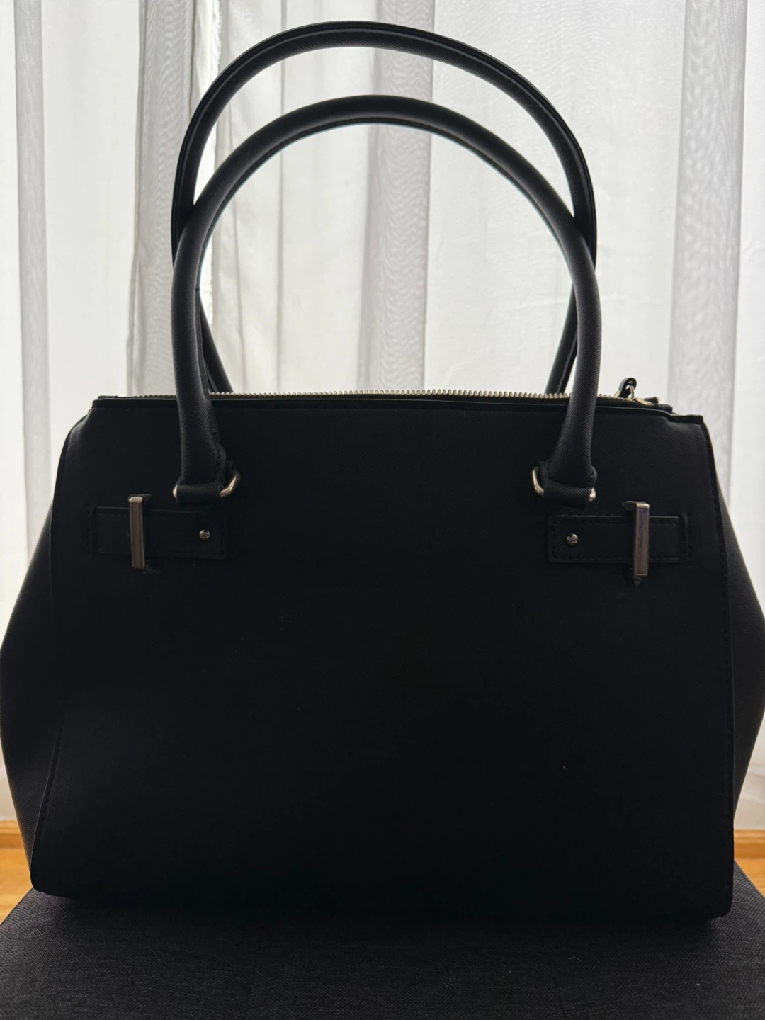*Like New* Black Tote Handbag