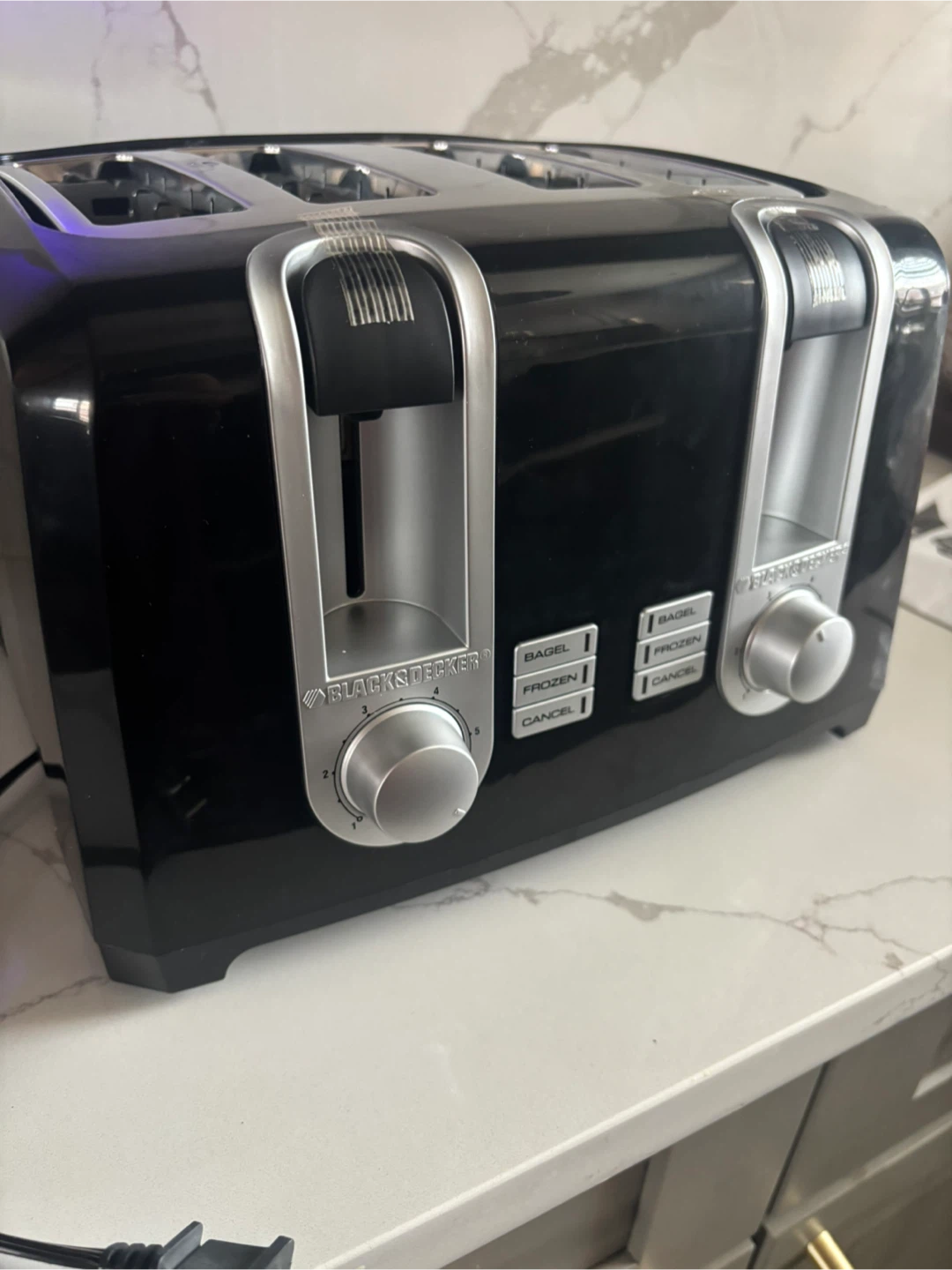 Black+Decker 4-Slice Toaster - photo 3