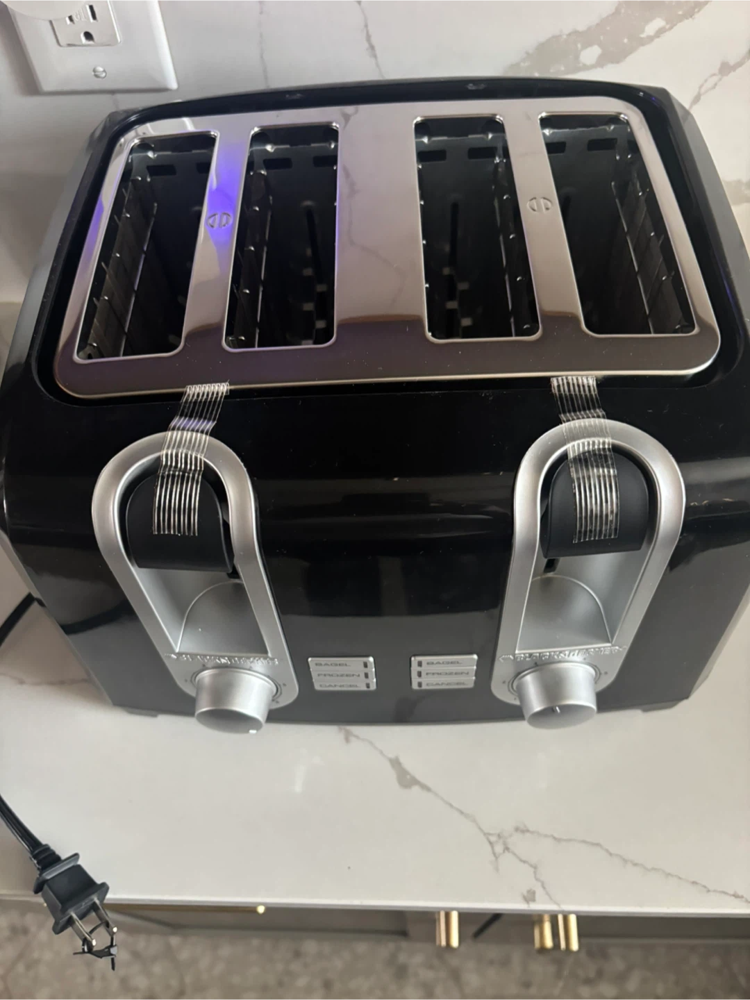 Black+Decker 4-Slice Toaster - photo 2