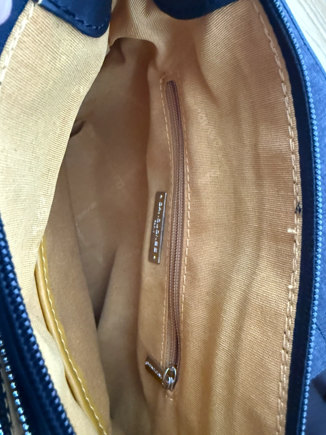 *New* DAVID JONES Black Crossbody Bag - photo 4
