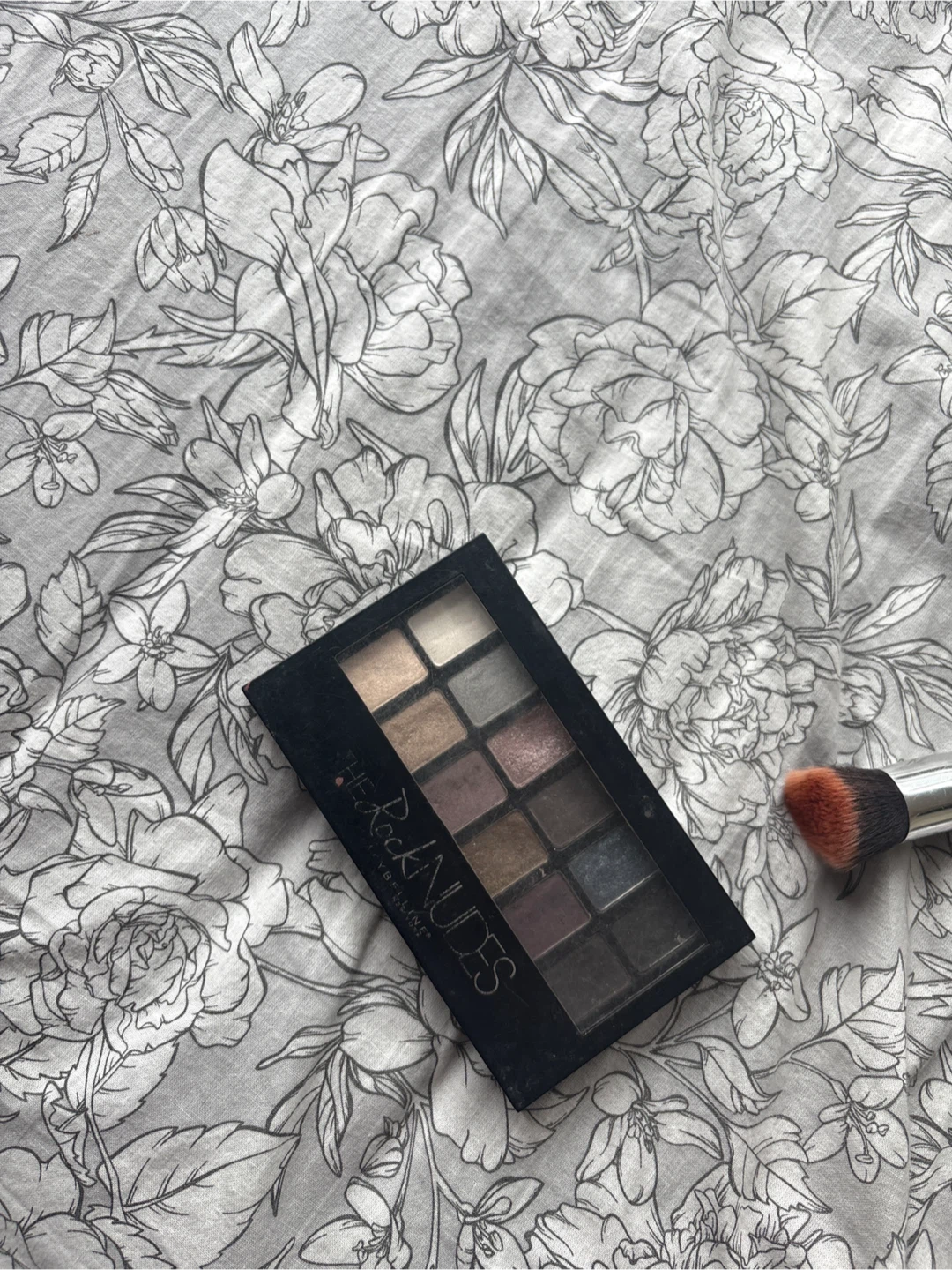 Maybelline The Nudes Eyeshadow Palette - photo 2