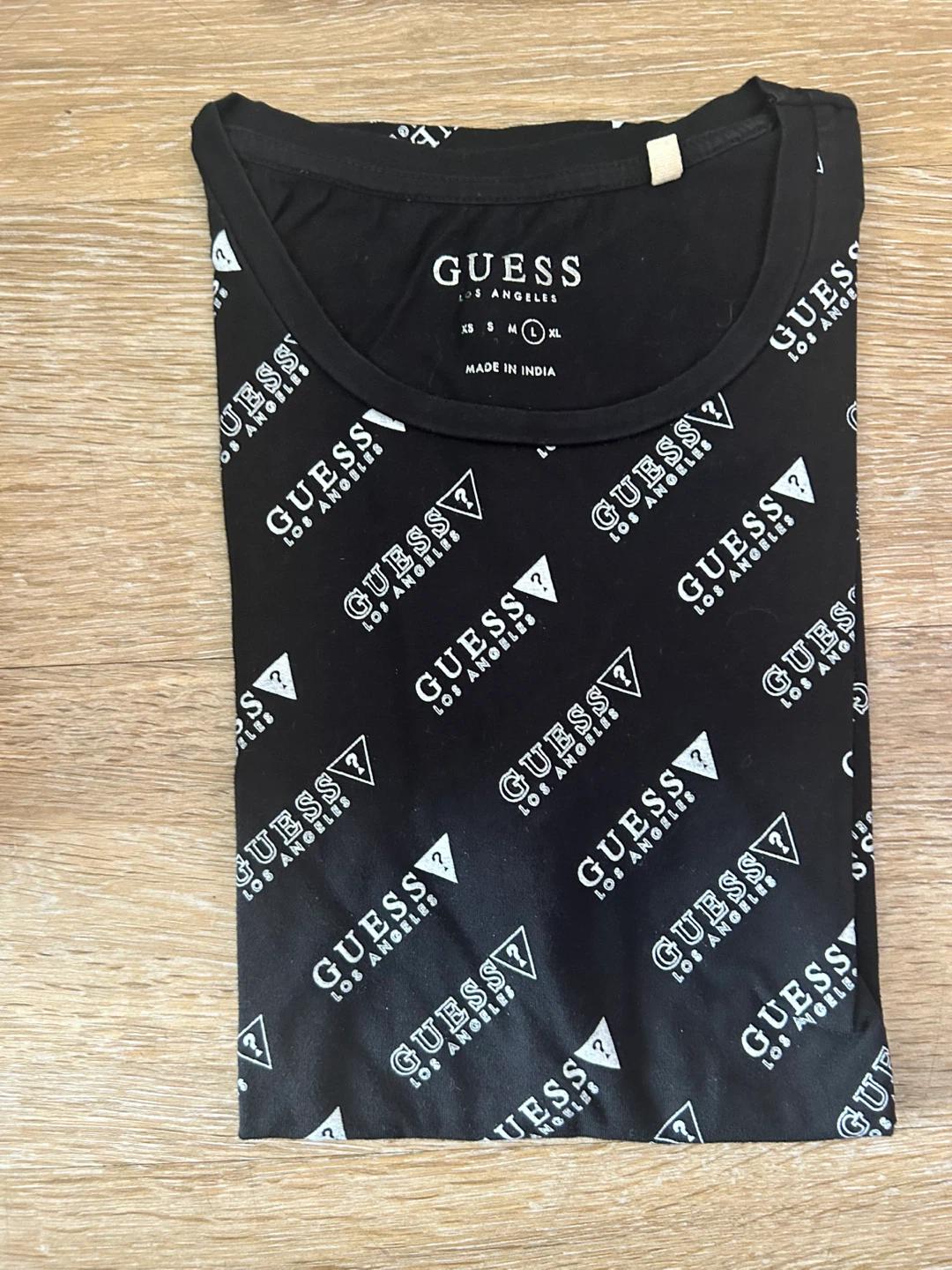 Bundle of 4 graphic t-shirts - photo 3