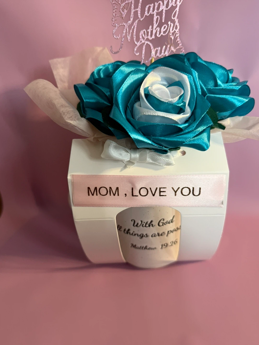 Decorative Artificial Roses with "Mom, Love You" Ribbon - photo 2