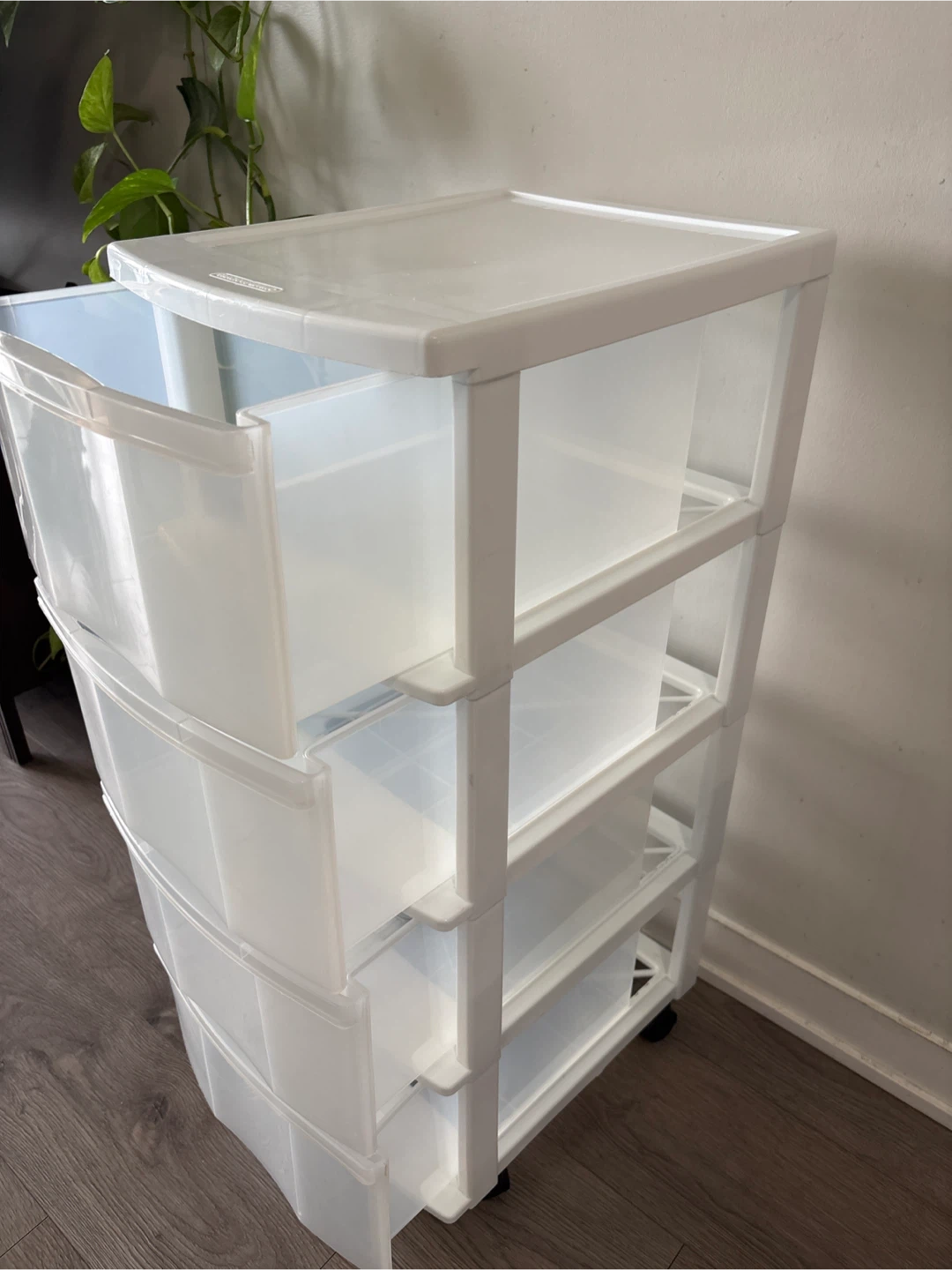 4-drawer + small 3 drawer plastic storage - photo 2