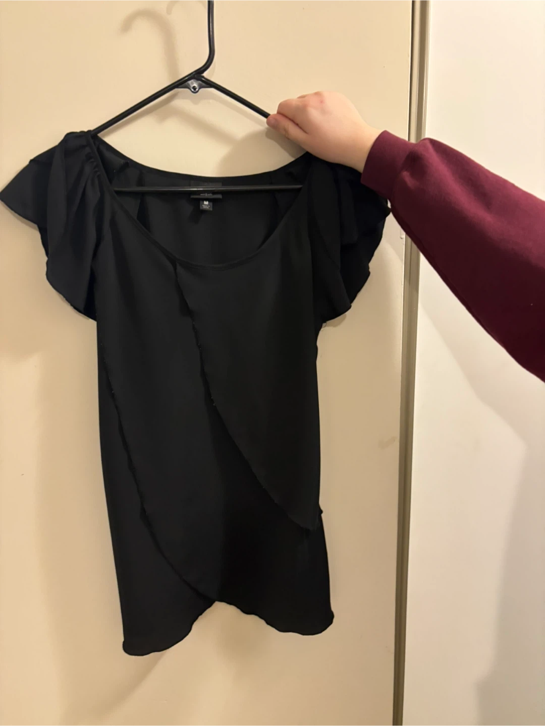 Mossimo Black Short Sleeve Top - Size M