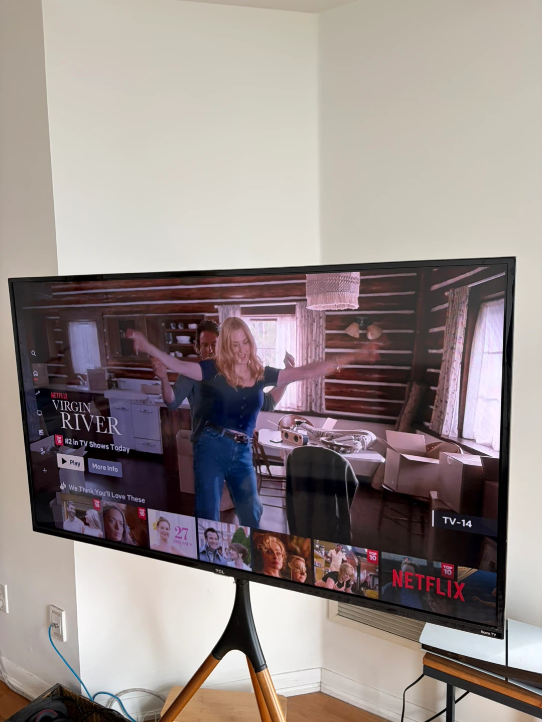 TCL 55" Smart TV on Tripod Stand - photo 2