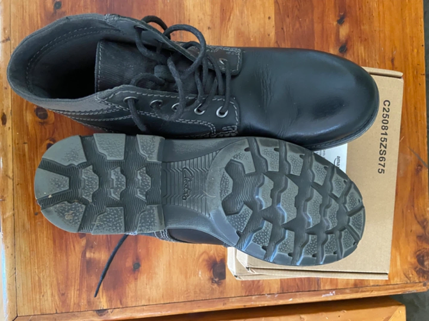 Clarks Men's Black Leather Boots Size 9.5 - photo 2