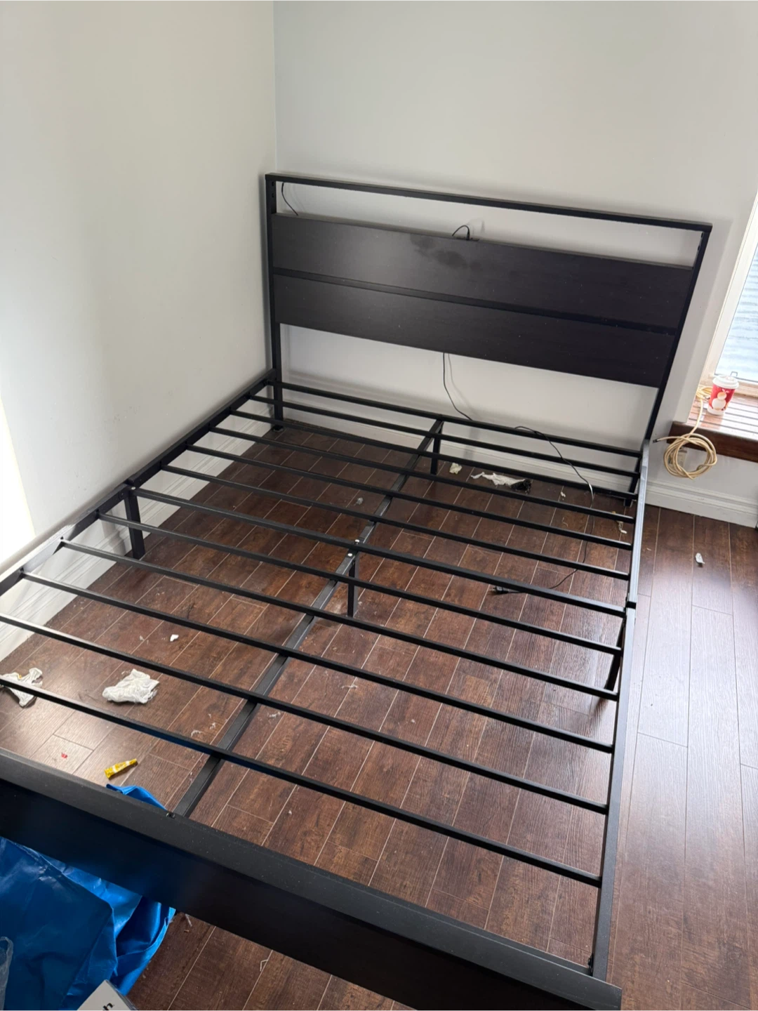Queen Bed Frame with Headboard Rolanstar - photo 4