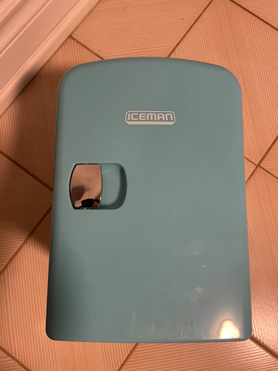 Chefman ICEMAN Mini Fridge