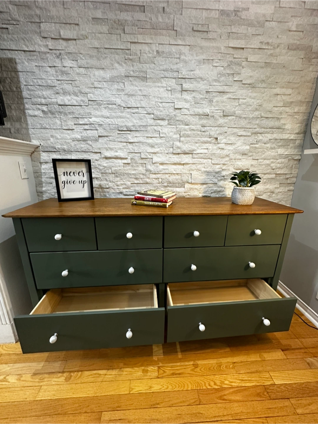 Green Dresser with 8 Drawers - photo 4
