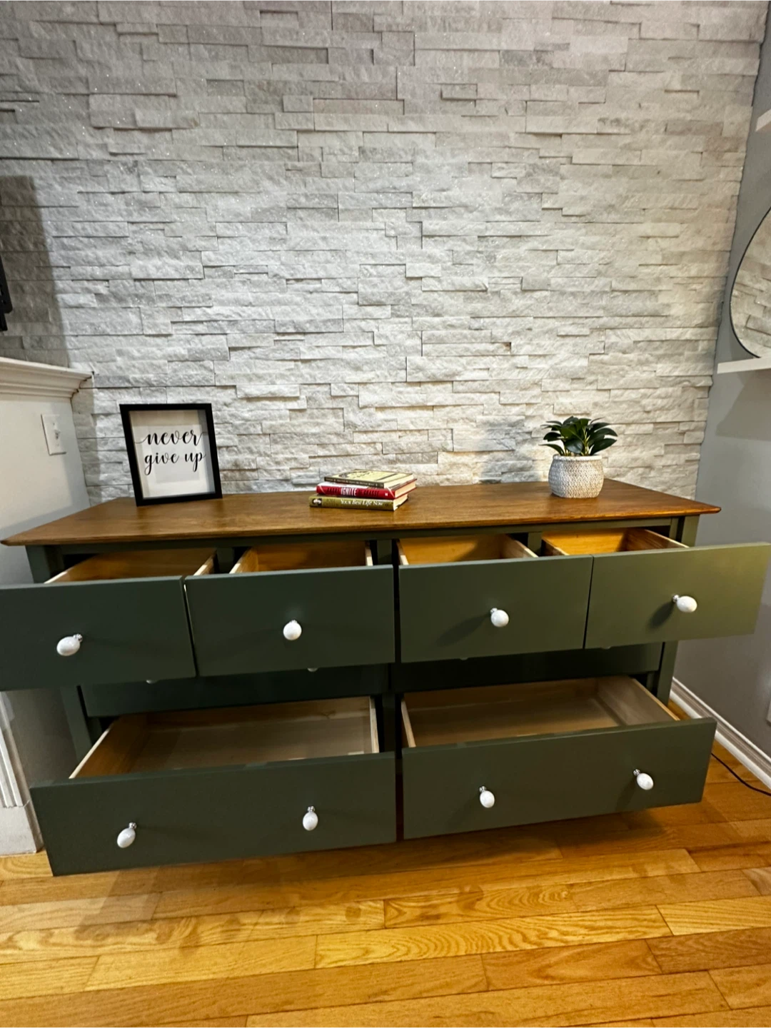 Green Dresser with 8 Drawers - photo 5