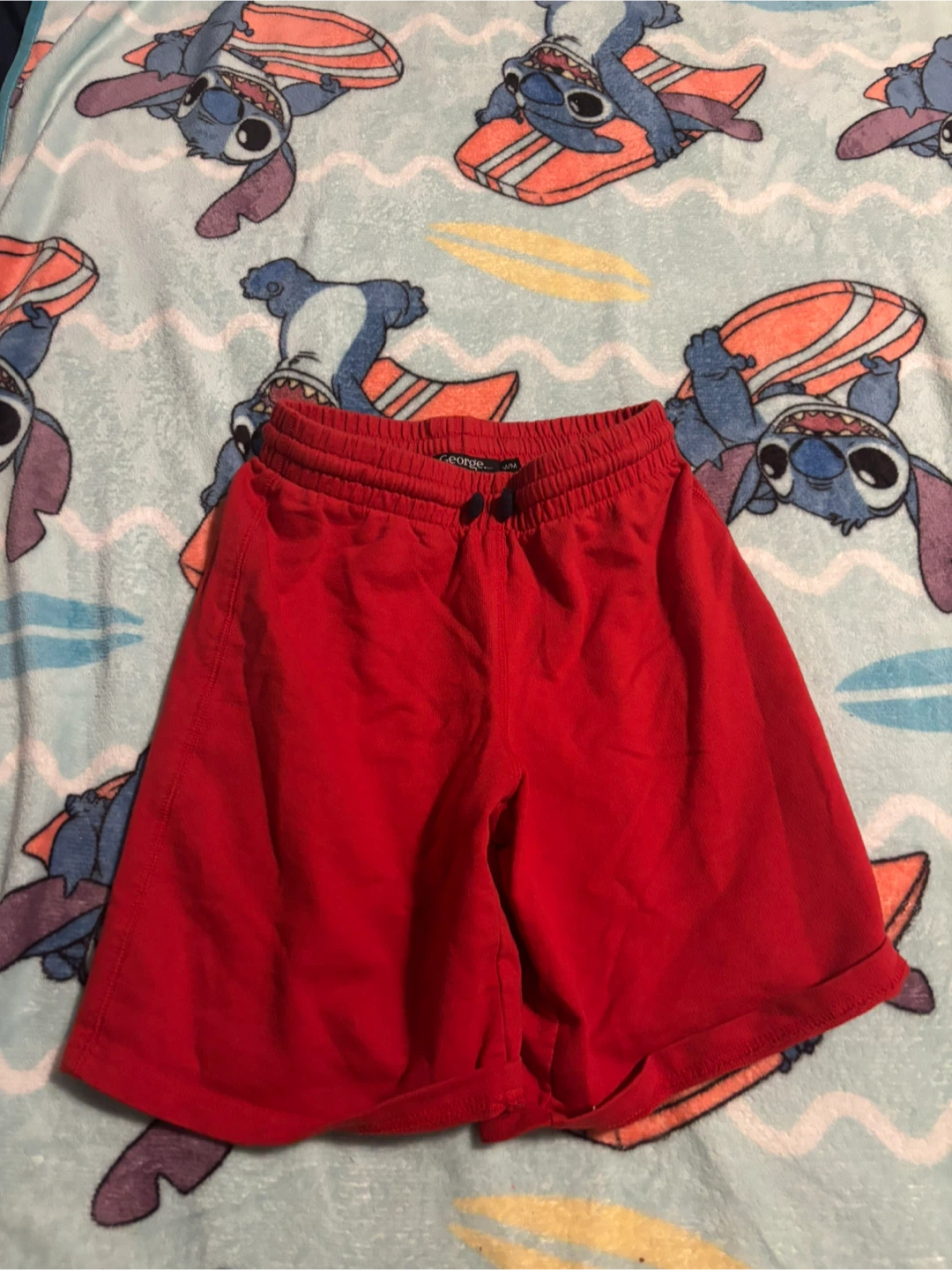 George Red Shorts - Size M/M boys