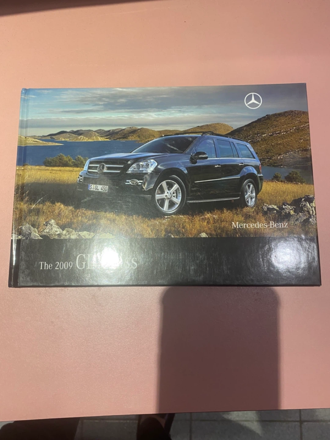 The 2009 GL-Class Mercedes-Benz Book