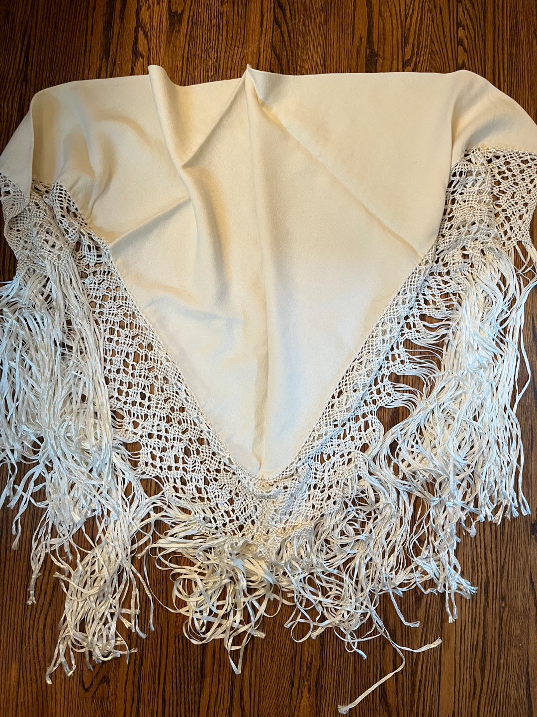 Cream Wool Shawl with Crochet and Fringe - photo 2