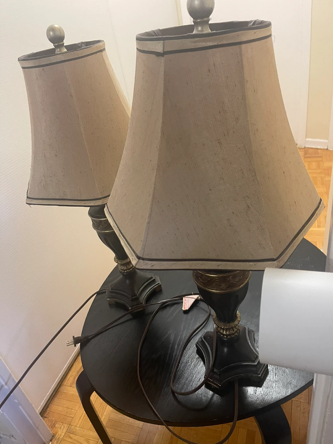 Pair of Decorative Table Lamps - photo 3