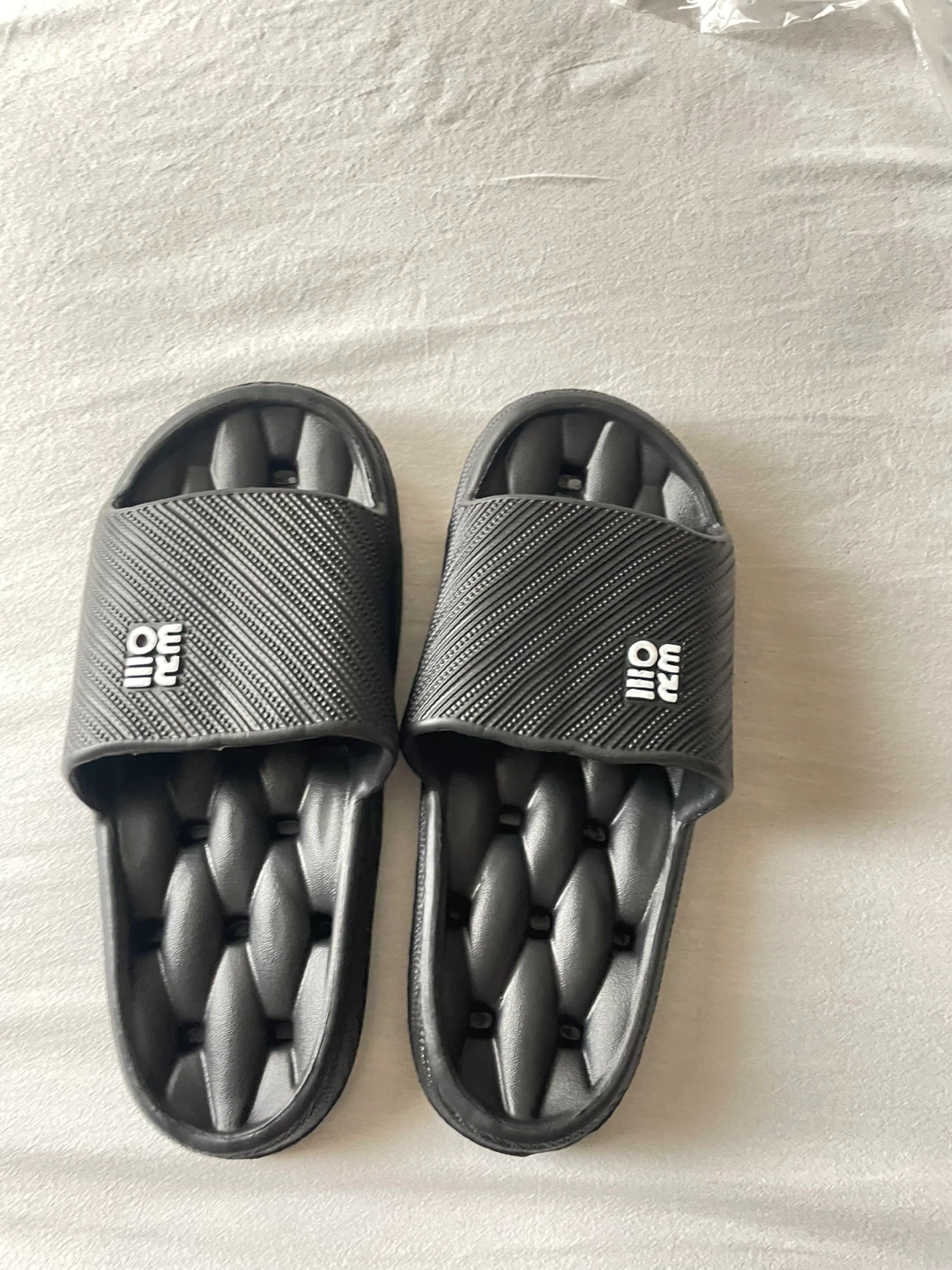 Black Slides - photo 3