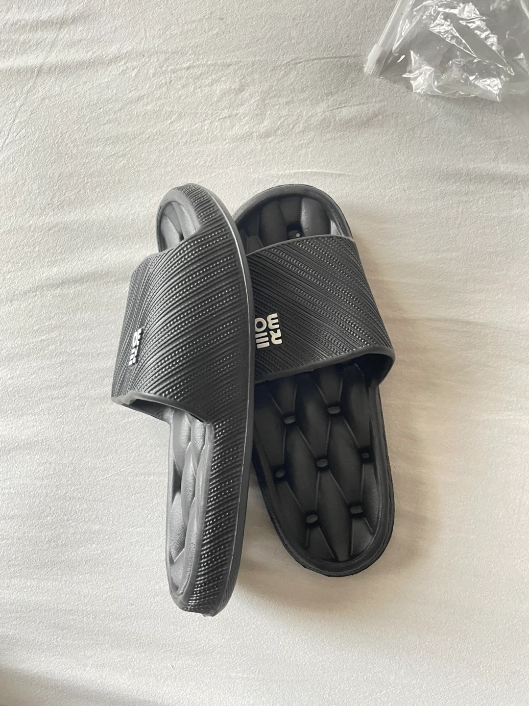 Black Slides - photo 2