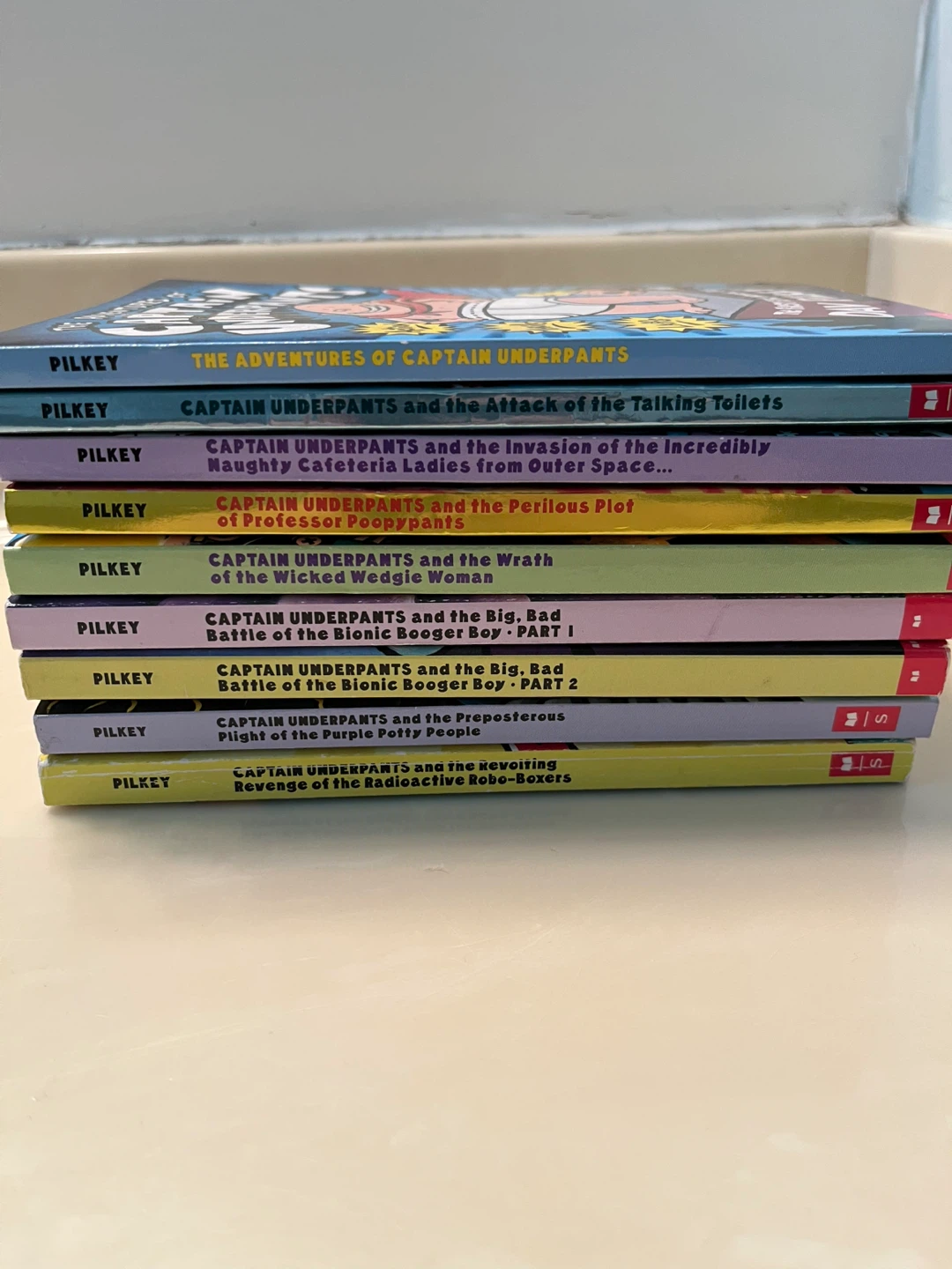 Captain Underpants 1-8, 10 Kids Books - photo 3