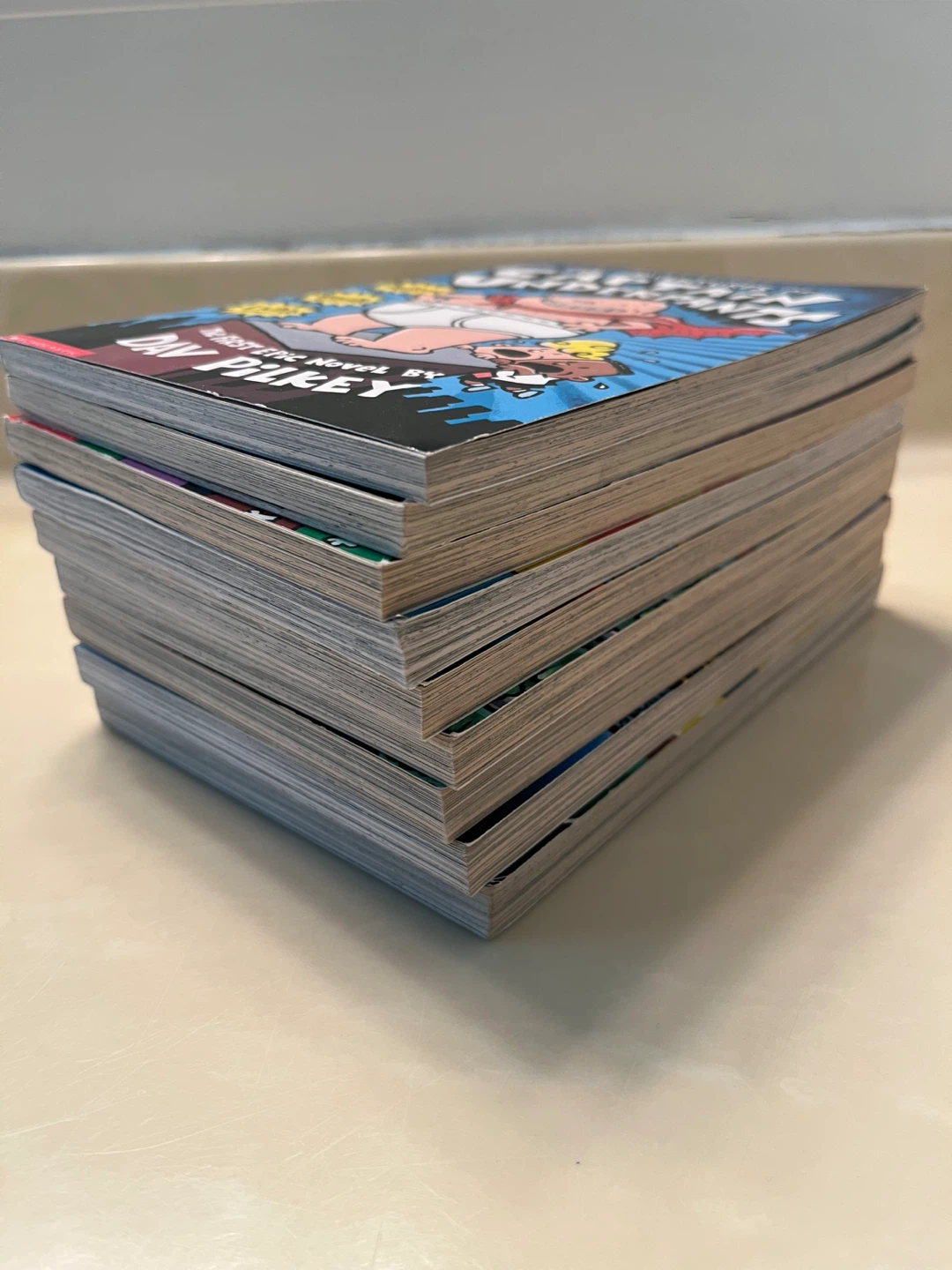 Captain Underpants 1-8, 10 Kids Books - photo 4