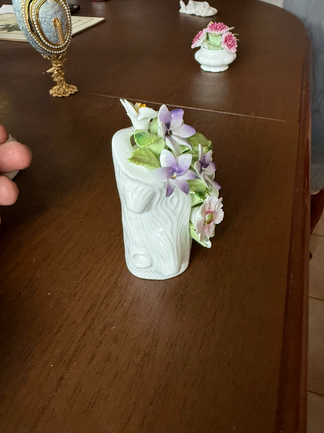 Royale Stratford Fine Bone China Figurine - photo 3