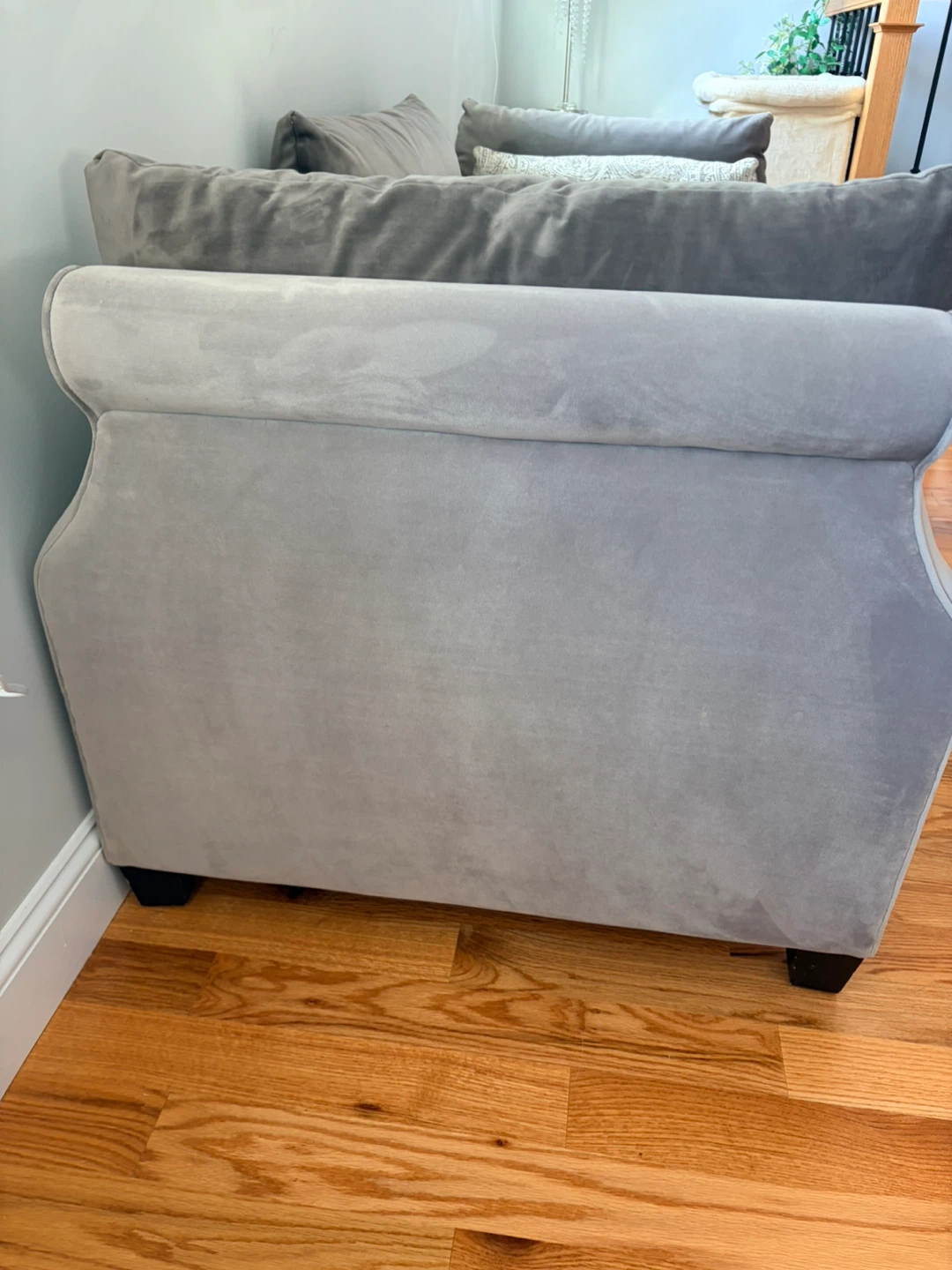 Tufted Chaise Lounge with Pillows - photo 4