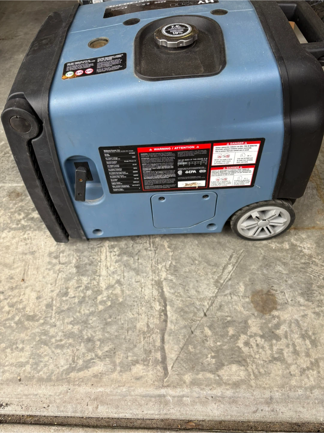 Hyundai HY3200 3200W Portable Inverter Generator - photo 2