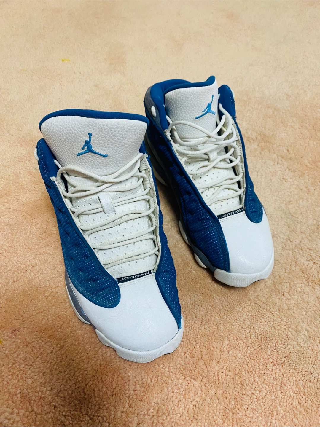 Jordan 13 Blue White US 7 Sneakers (good condition)