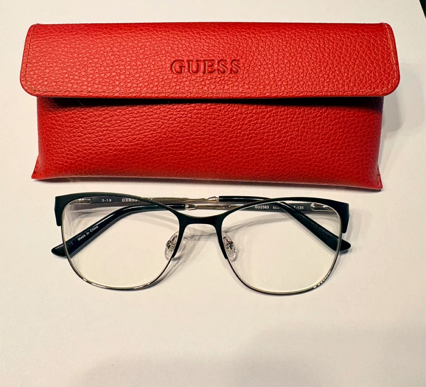 Guess GU2583 Eyeglasses with Red Case - photo 2