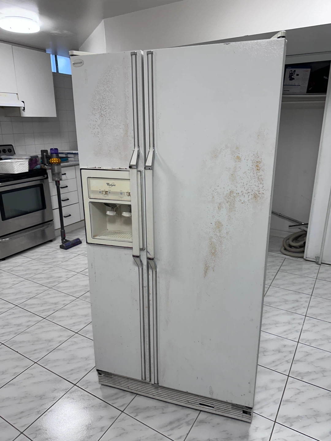 Whirlpool Side-by-Side Refrigerator with Ice/Water Dispenser