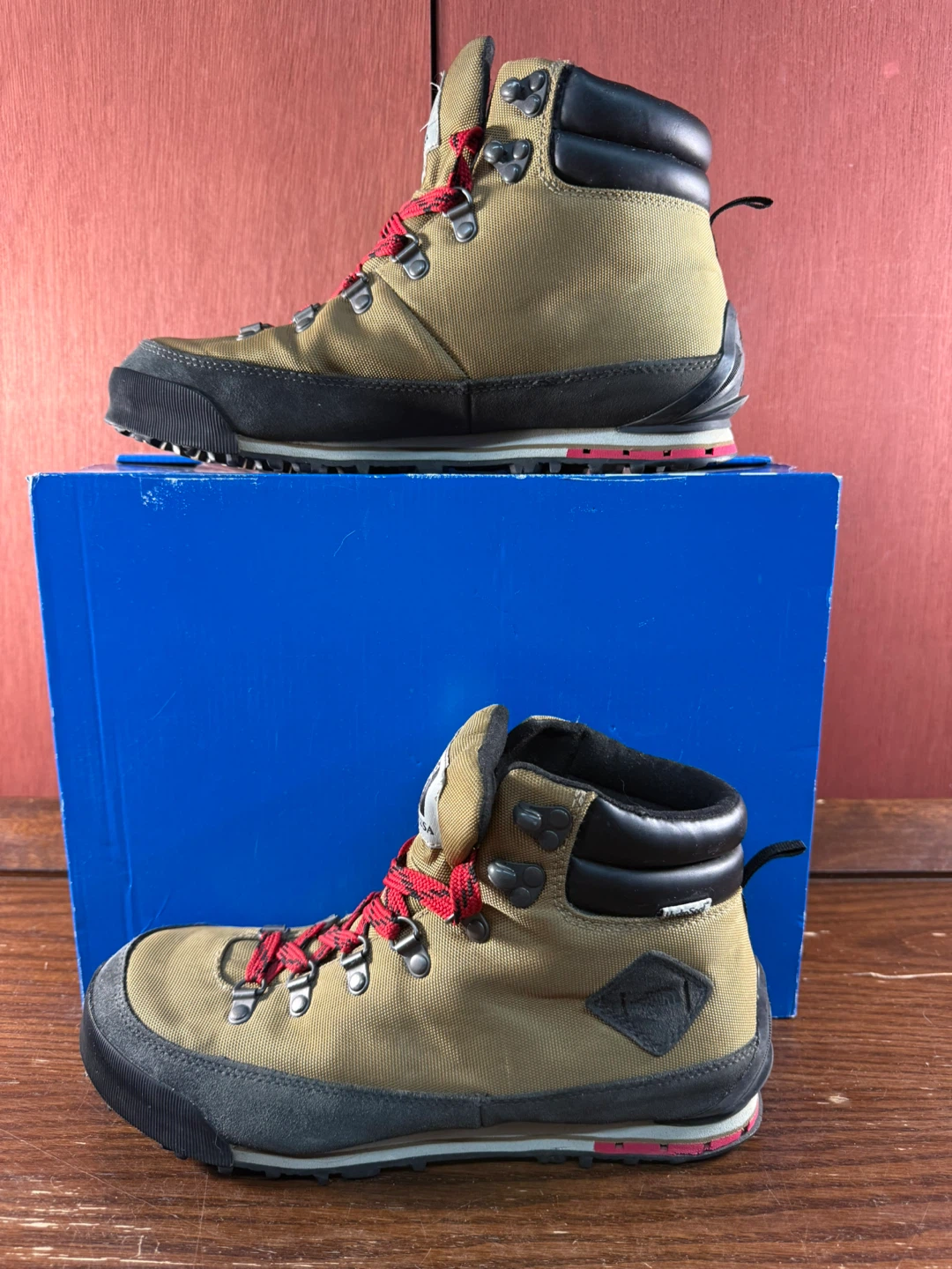 TNF Berkeley IV Canvas Waterproof Men’s Hiking Boots Sz US 8