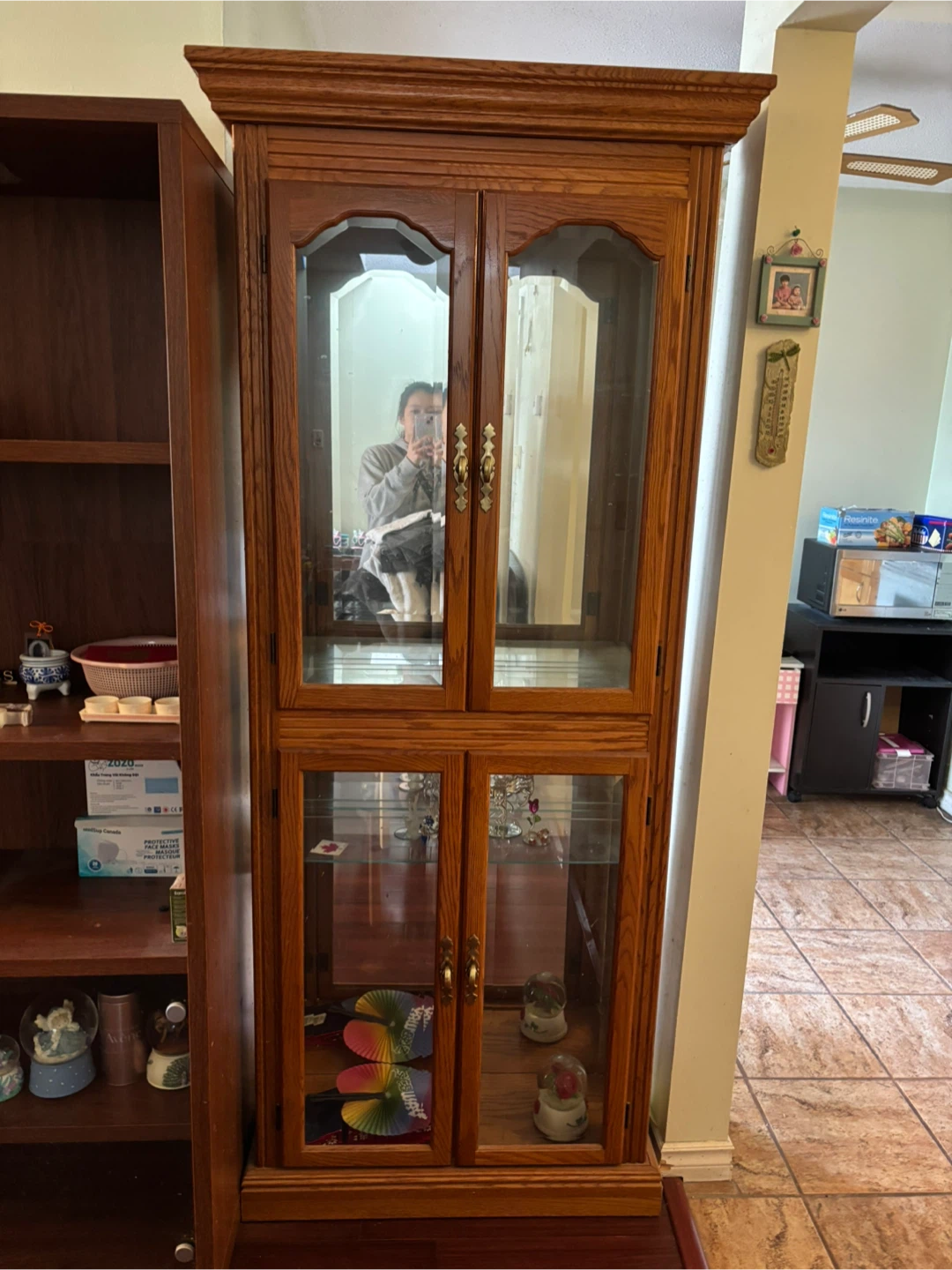 Wooden Display Cabinet with Glass Doors 🥕