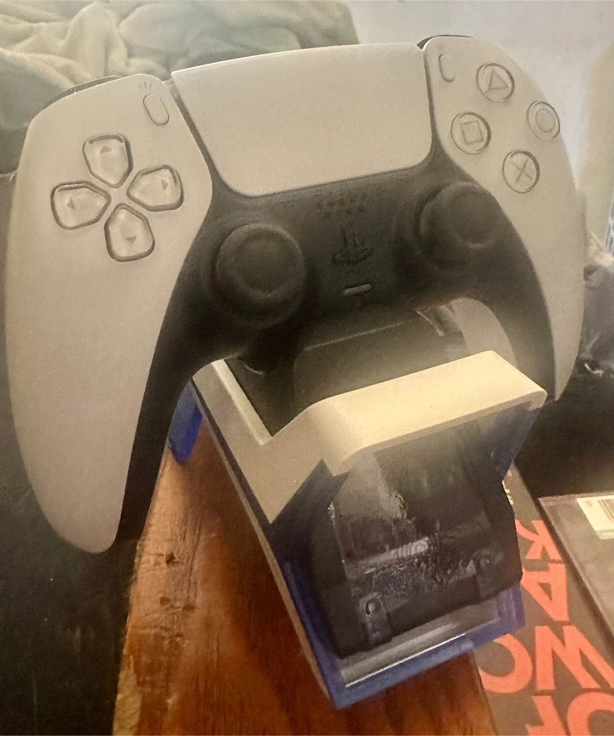 PlayStation 5 DualSense Controller Charging Dock Stand - photo 3