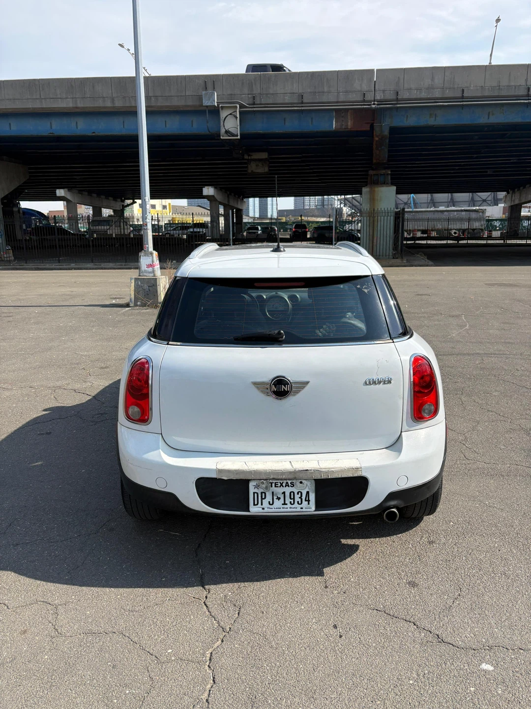 White MINI Cooper Countryman - photo 2
