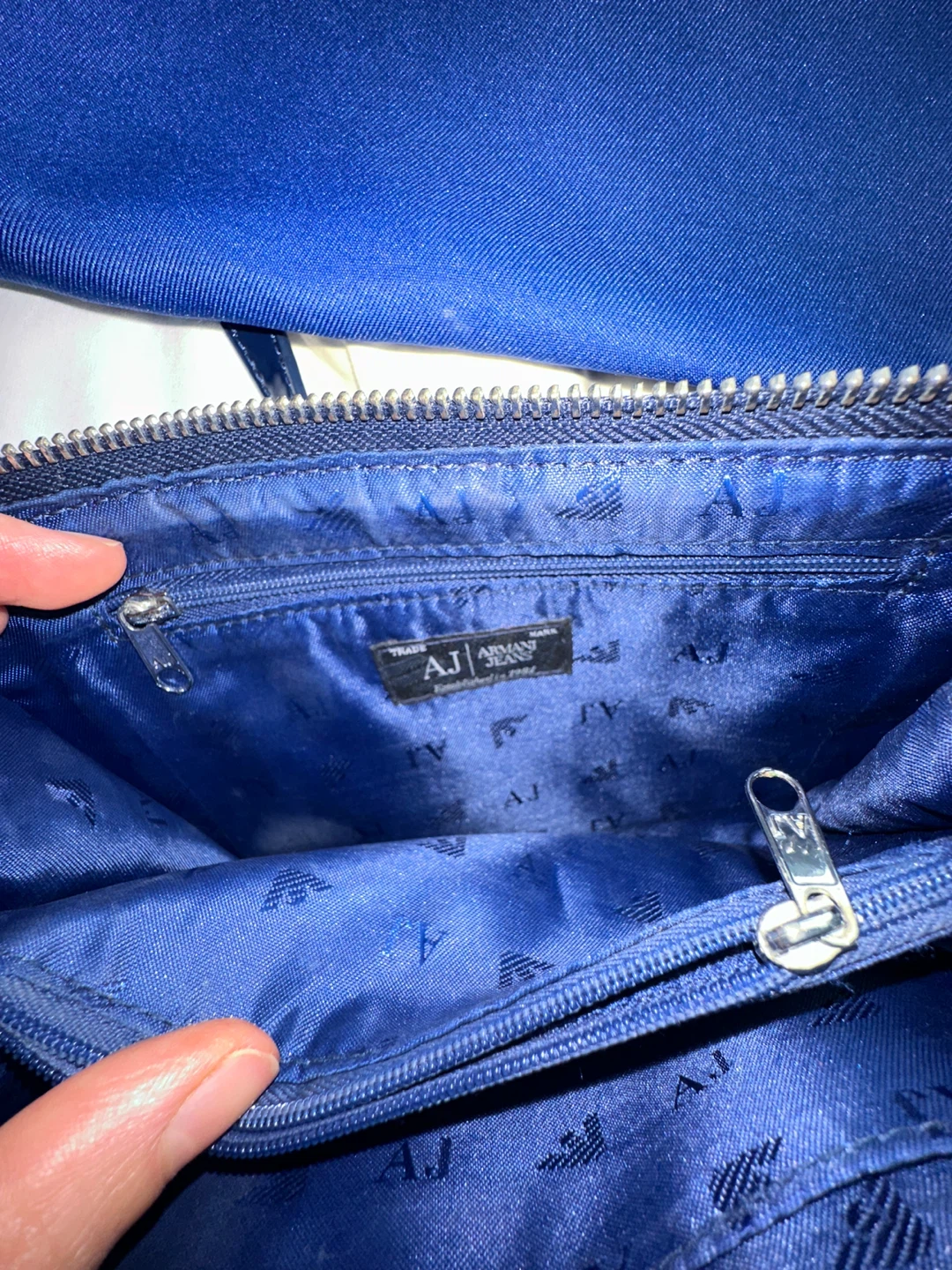 Armani Jeans Navy Patent Quilted Crossbody Bag - photo 2