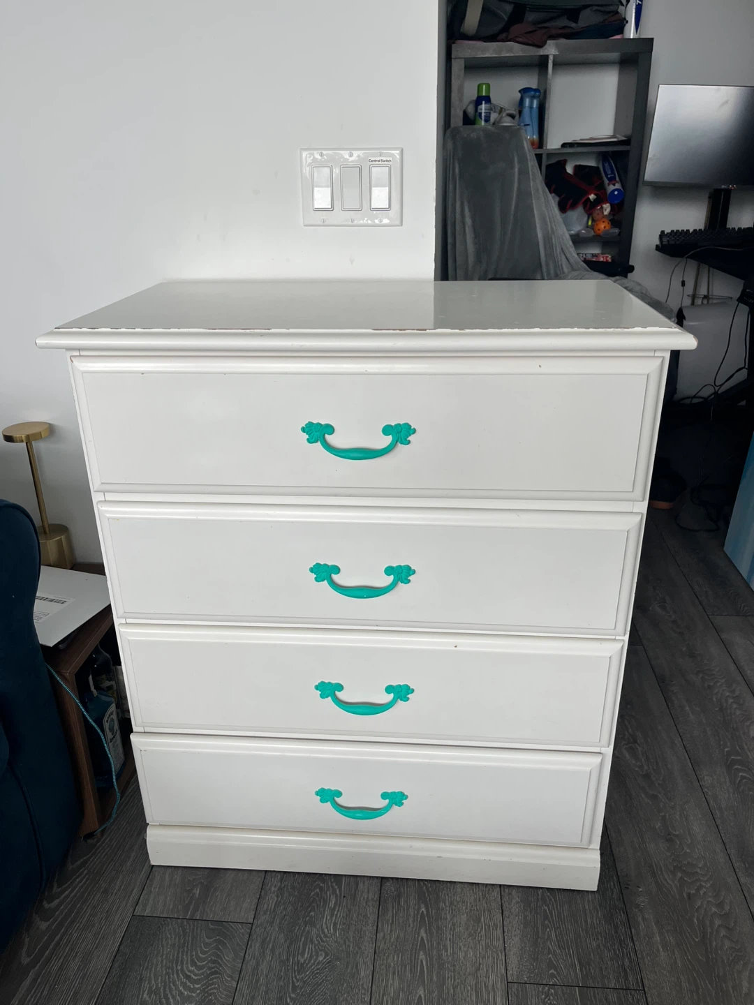 White 4-Drawer Dresser