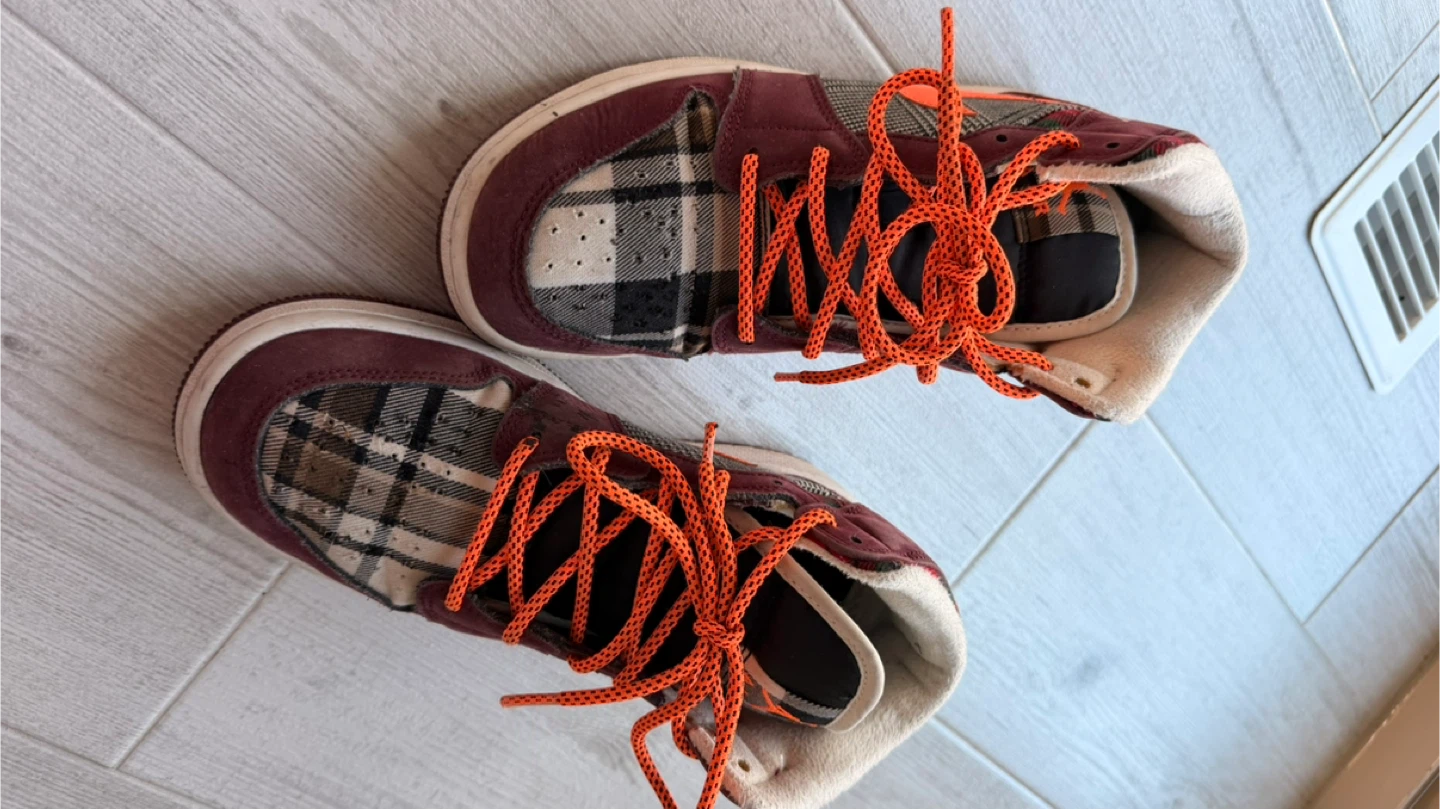 Jordan 1 Mid SE "Fearless Ones" "Shattered Backboard" Sneakers
