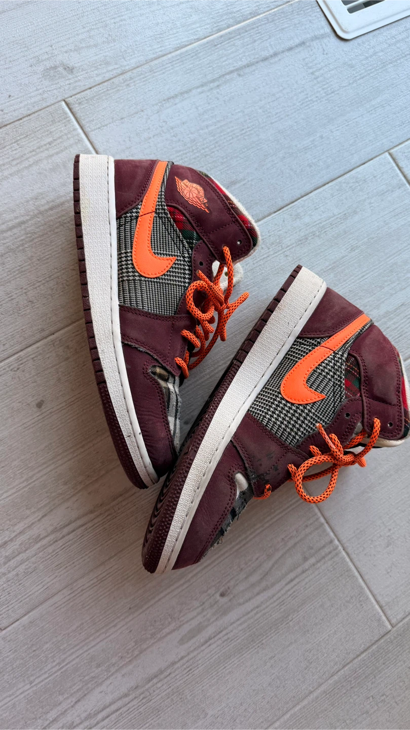 Jordan 1 Mid SE "Fearless Ones" "Shattered Backboard" Sneakers - photo 2