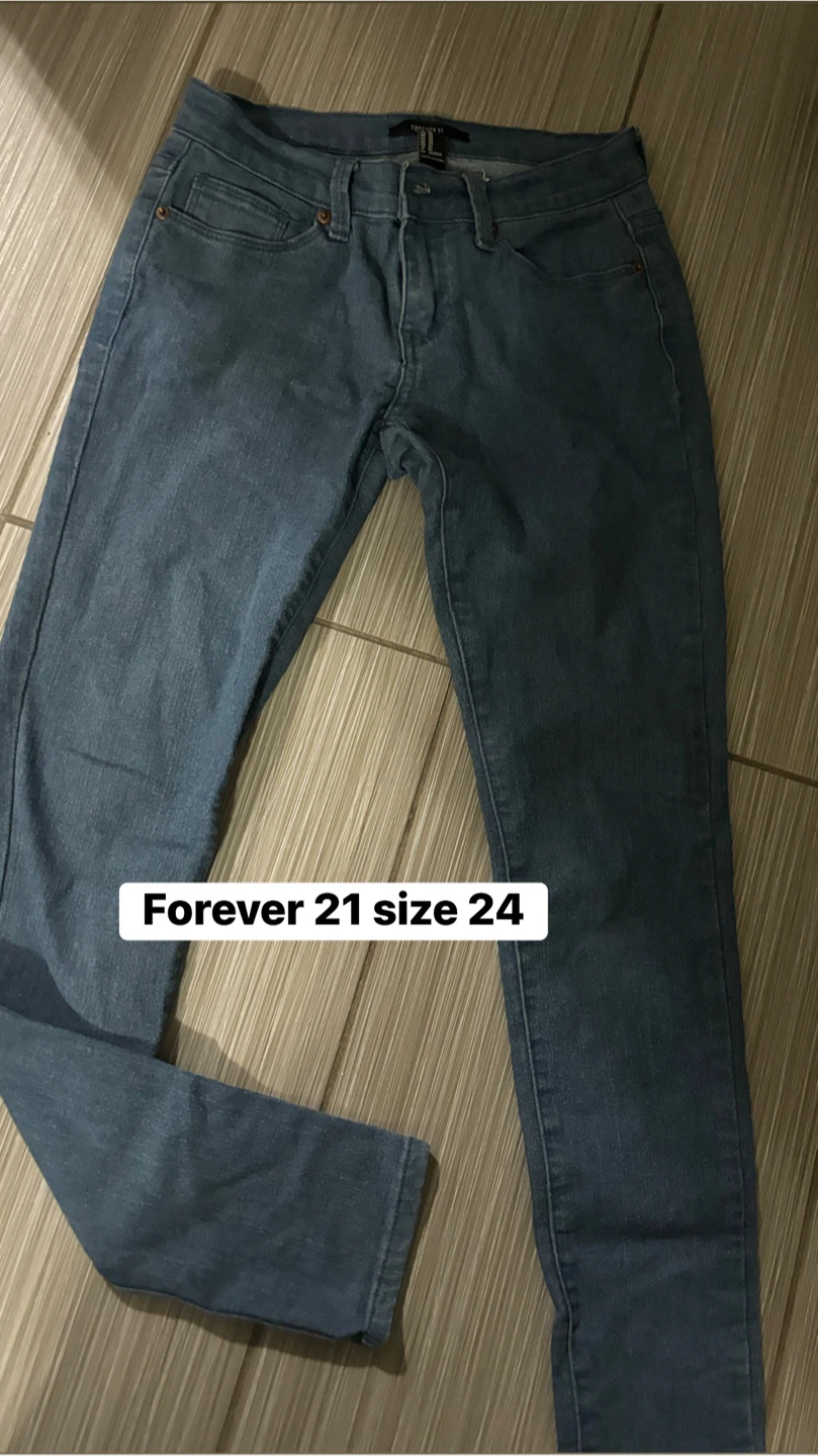 Forever 21 Blue Denim Jeans - Size 24