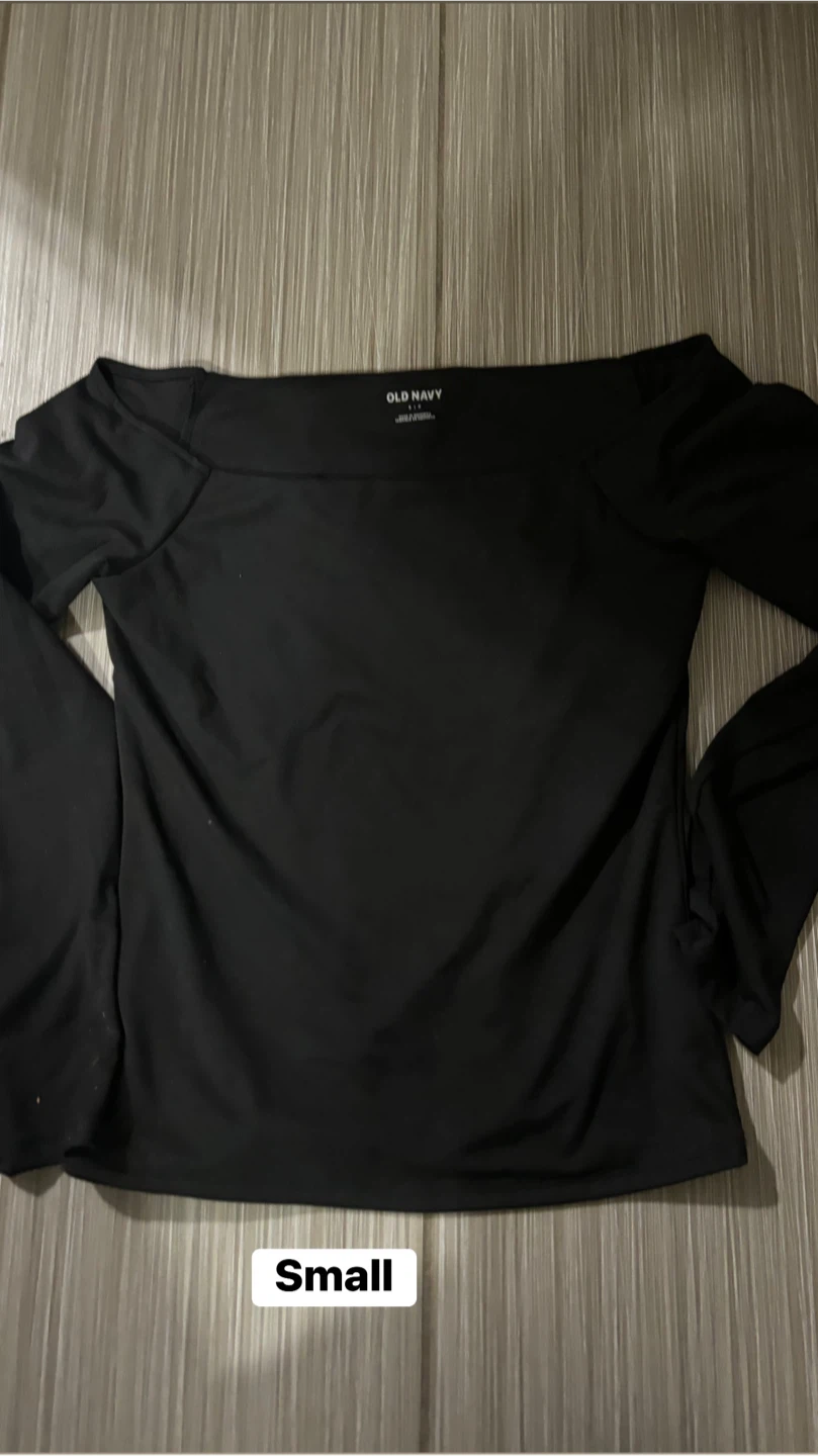 Old Navy Black Off-the-Shoulder Long Sleeve Top - Small