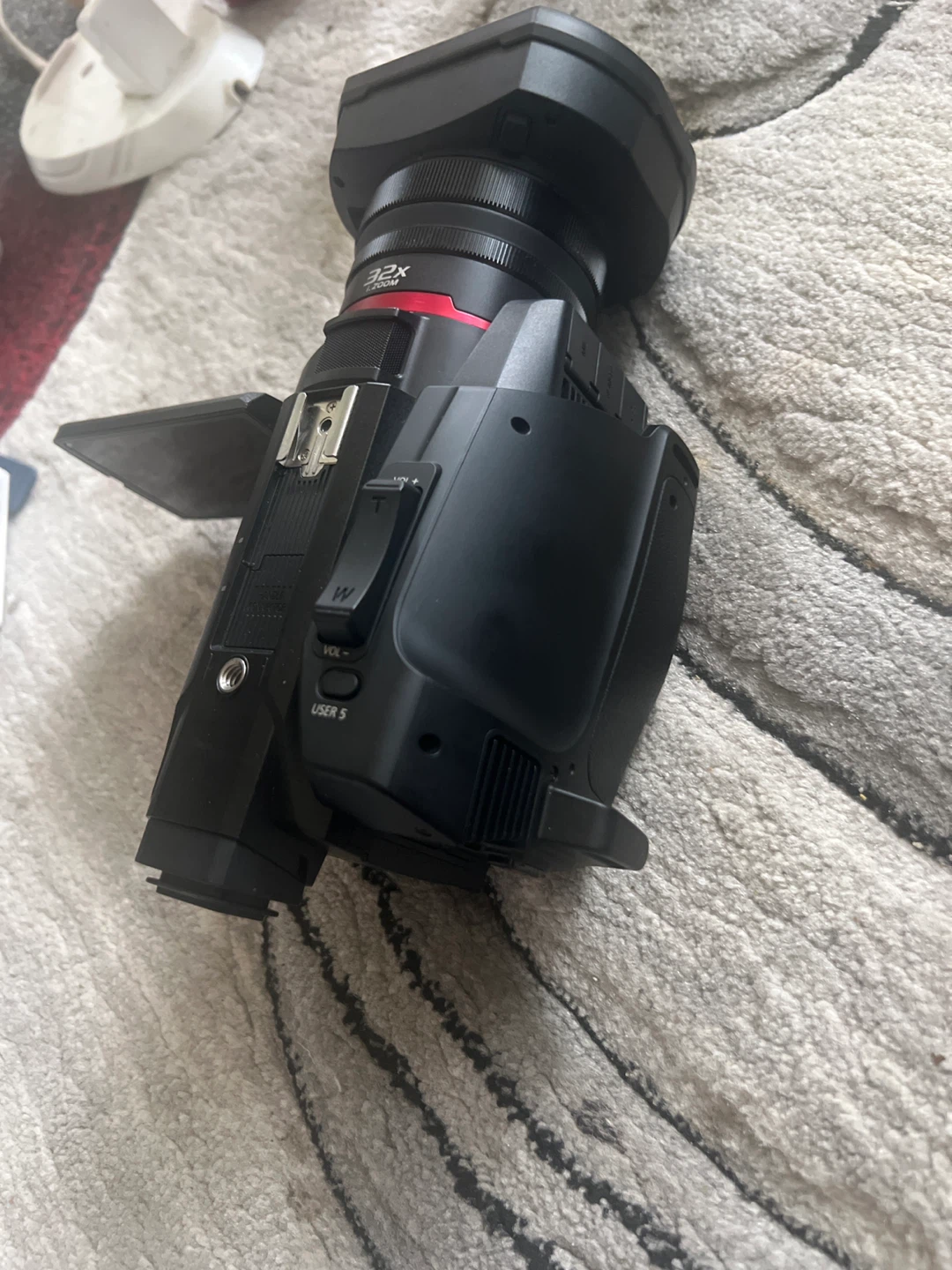 Panasonic 4K Camcorder with 32X Zoom - photo 2