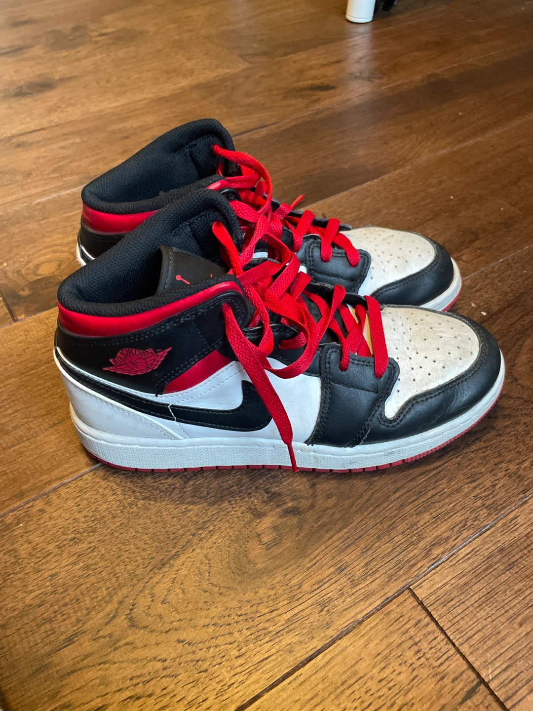 Air Jordan 1 Mid Sneakers - photo 2