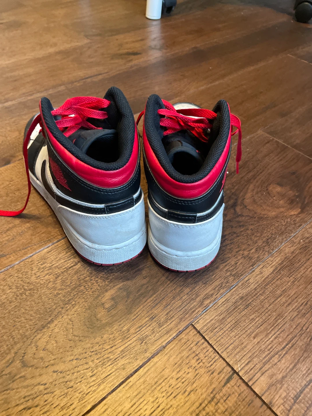 Air Jordan 1 Mid Sneakers - photo 3