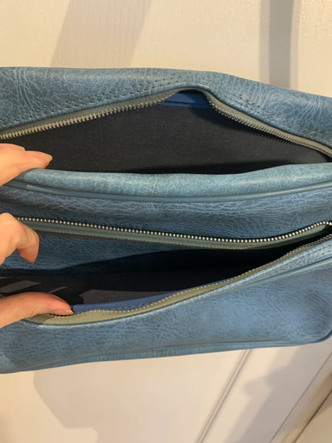 Vintage Blue Faux Leather Shoulder Bag - photo 3
