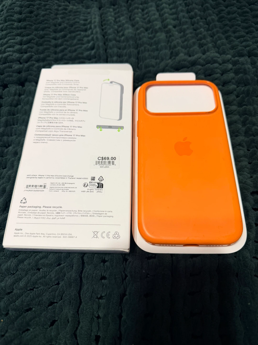 Apple iPhone 17 Pro Max Silicone Case with MagSafe - Orange - photo 2