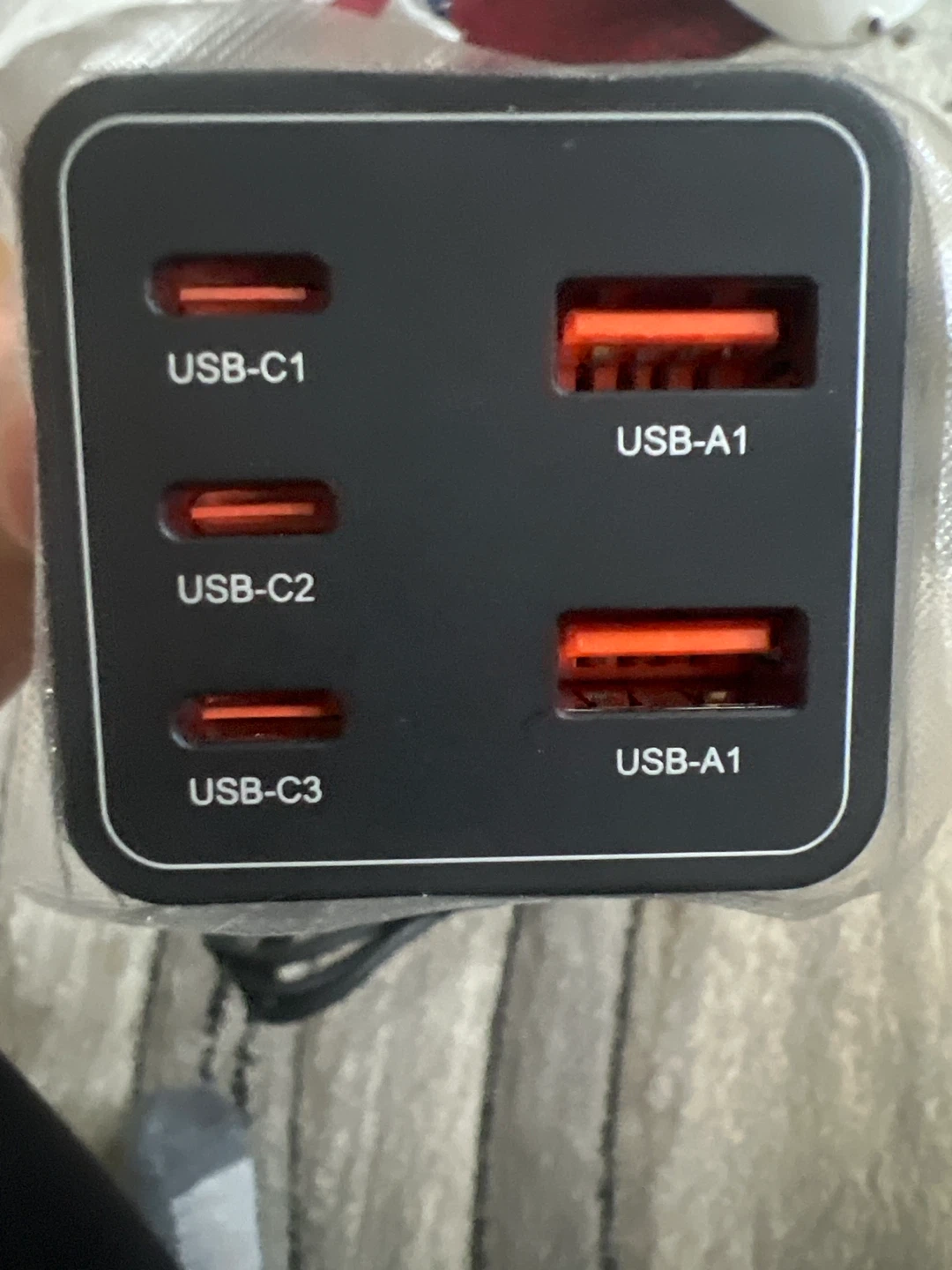 75W GaN Charger with Wireless Charging Pad - photo 2