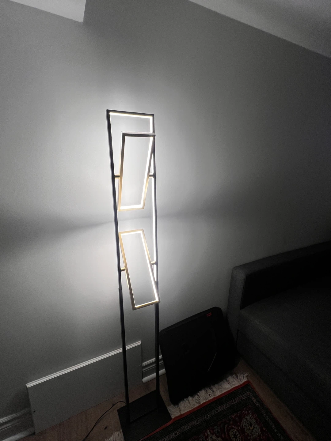 Modern Geometric Floor Lamp