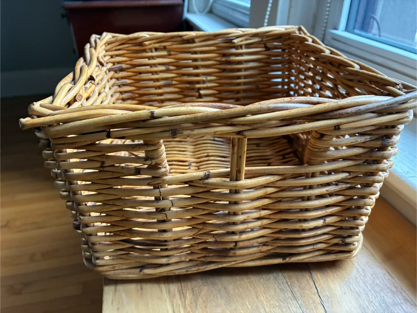 Gold wicker box 9 x 9 x 5 inch storage handle Donlands O'Connor