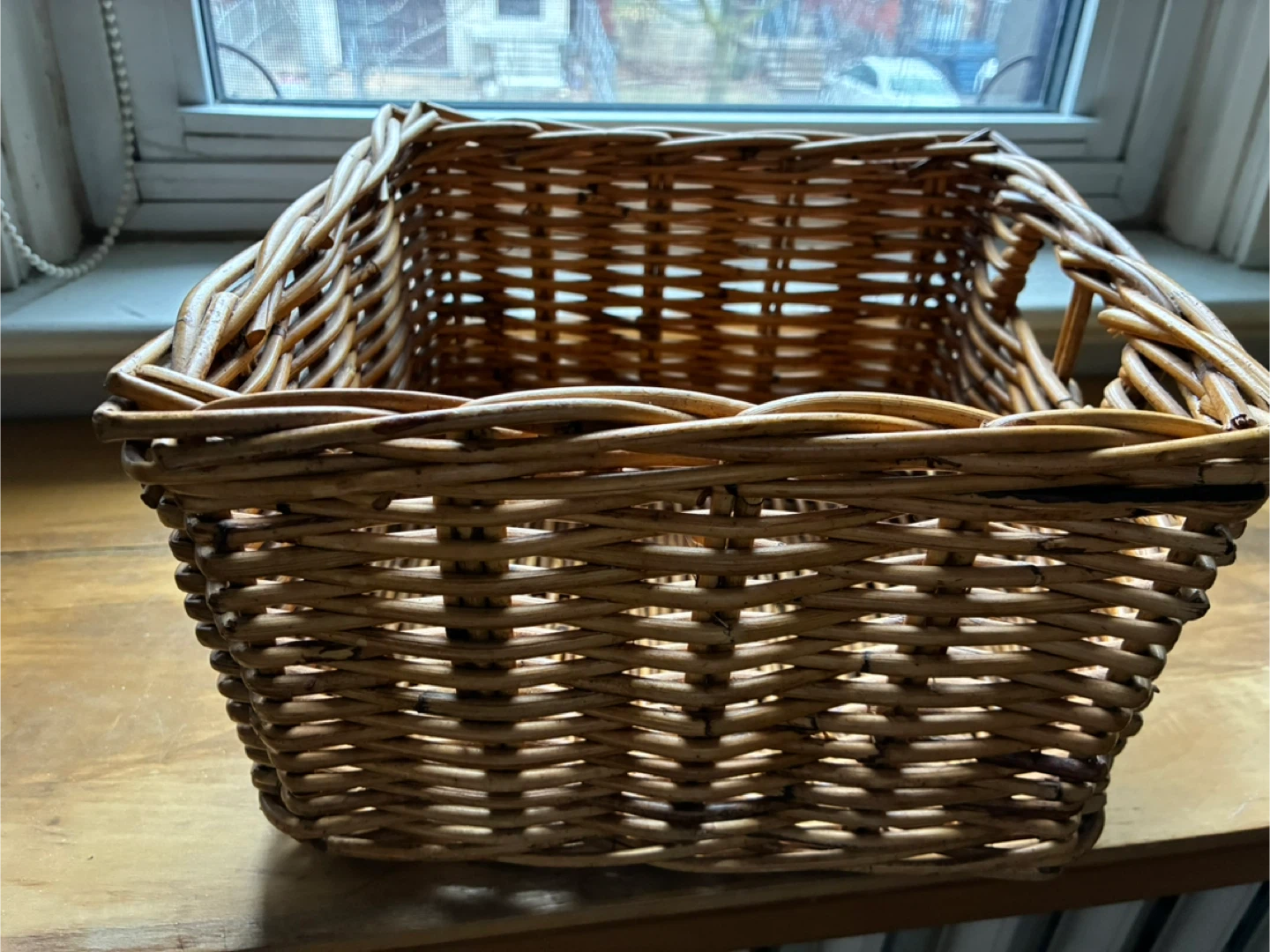 Gold wicker box 9 x 9 x 5 inch storage handle Donlands O'Connor - photo 3